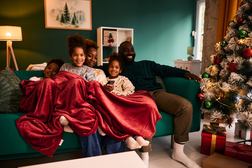 Favourite Old School Holiday Movies - SavvyMom