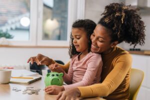 What Not to Teach Your Kids About Money - SavvyMom